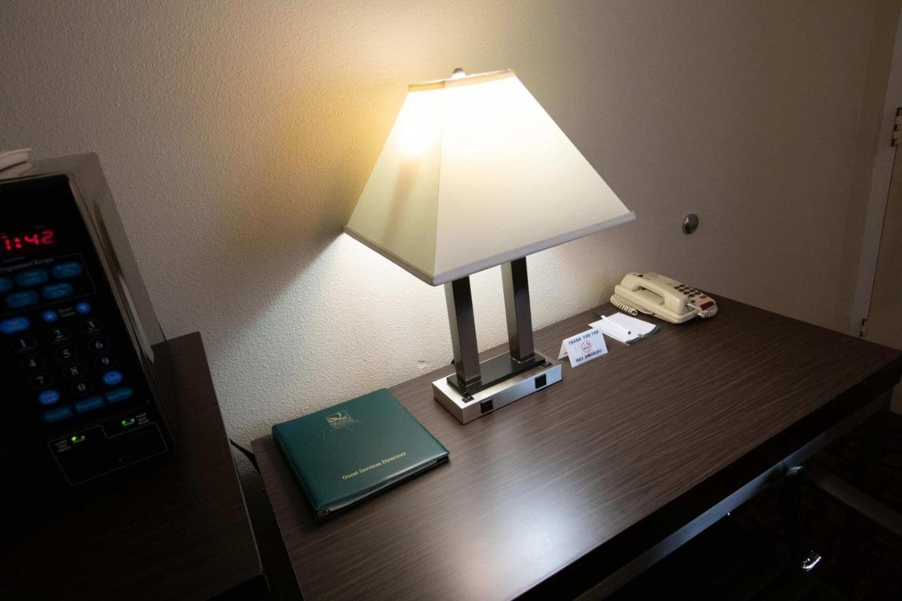 Quality Inn Sacramento Convention Center Екстериор снимка