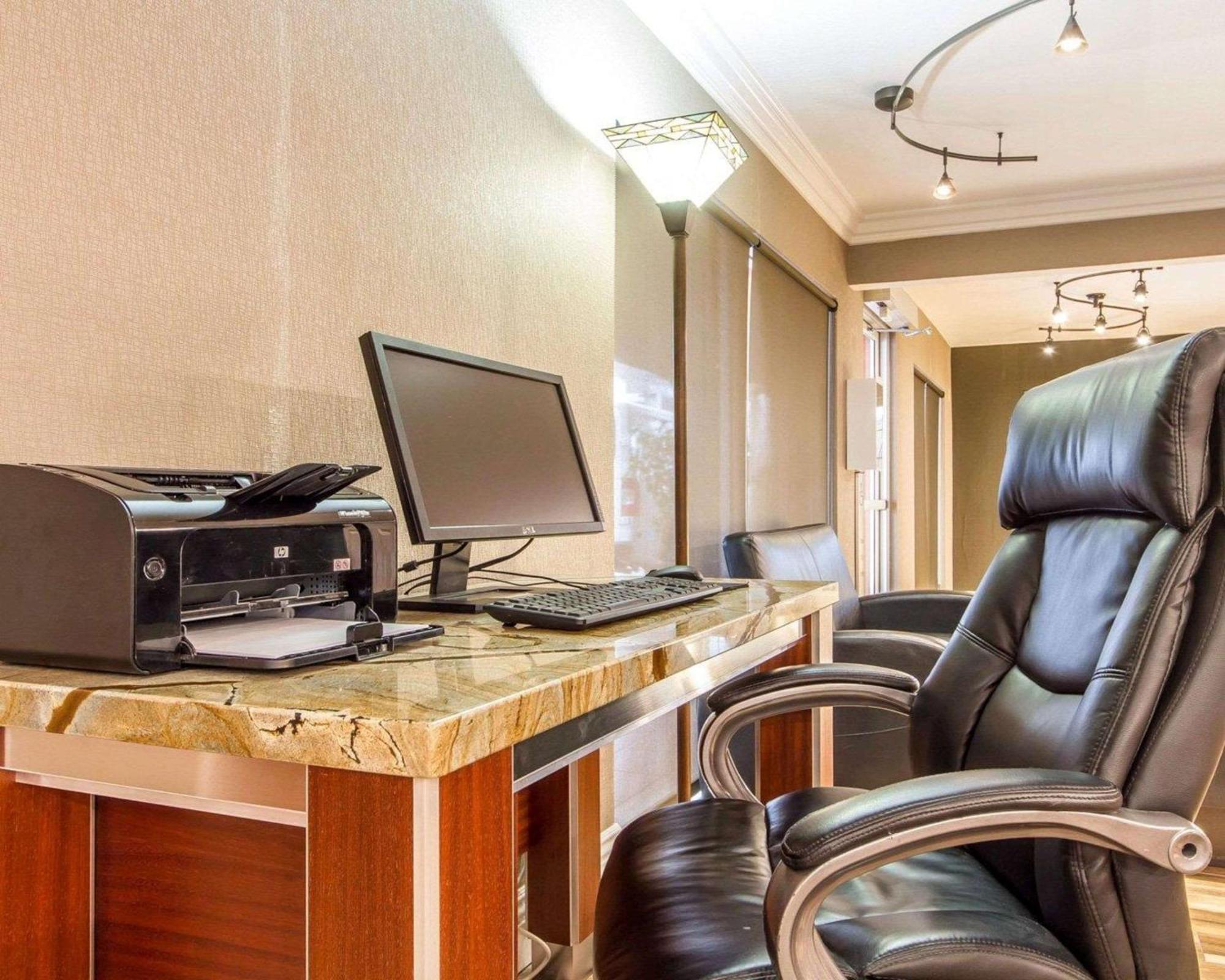 Quality Inn Sacramento Convention Center Екстериор снимка